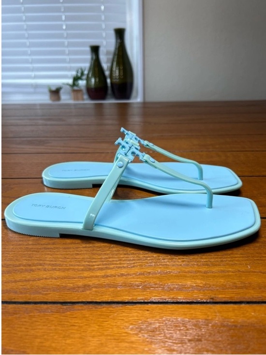 Tory Burch Shoes - Tory Burch Roxanne Jelly Sandal color Island Blue, water-resistant, Size 9